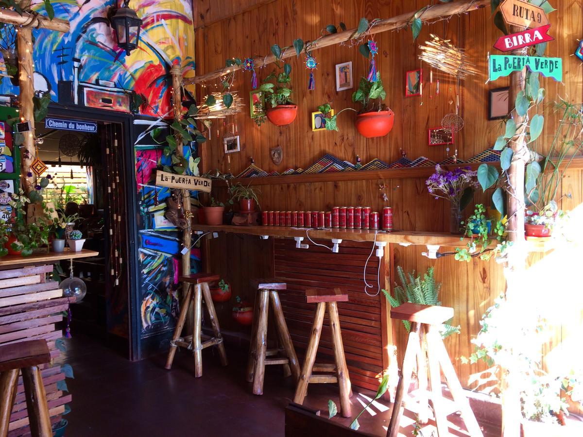 هوماهواكا La Puerta Verde Hostel & Bar المظهر الخارجي الصورة