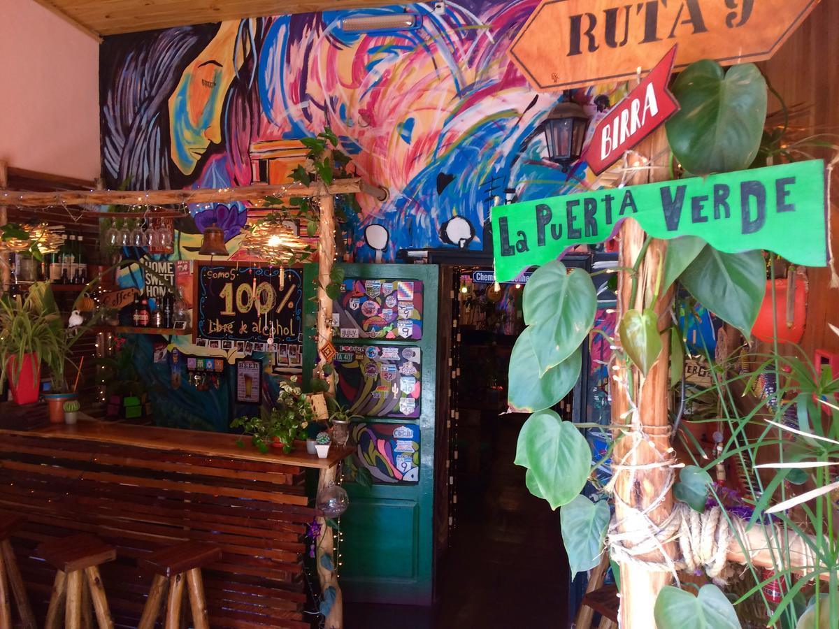 هوماهواكا La Puerta Verde Hostel & Bar المظهر الخارجي الصورة